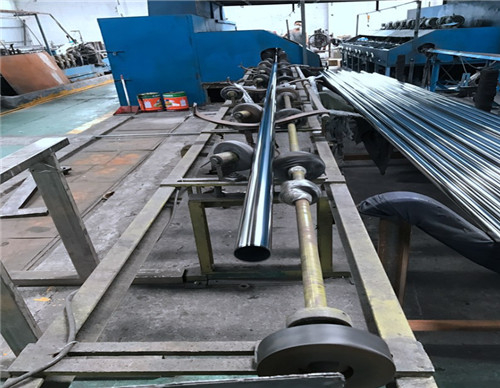 焊管车间设备展示图片